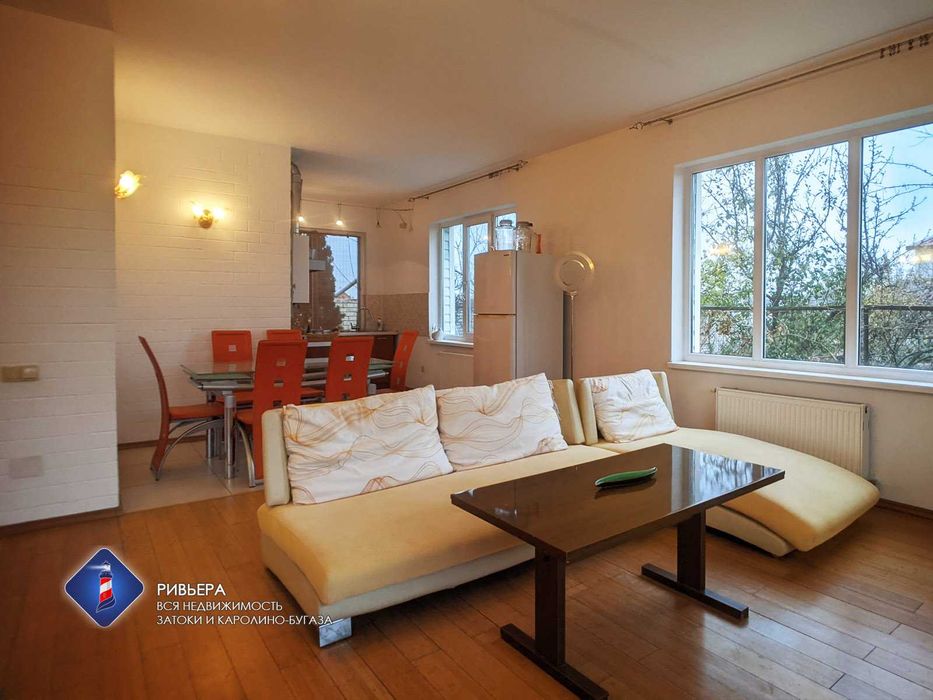 Продам дом в Каролино-Бугазе. Камин, летняя веранда, 3 спальни.