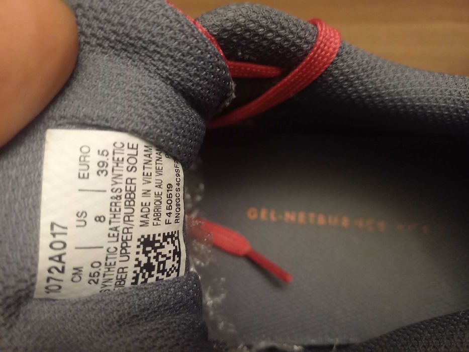 Кроссовки Asics Gel Netburner Academy 8 размер 39.