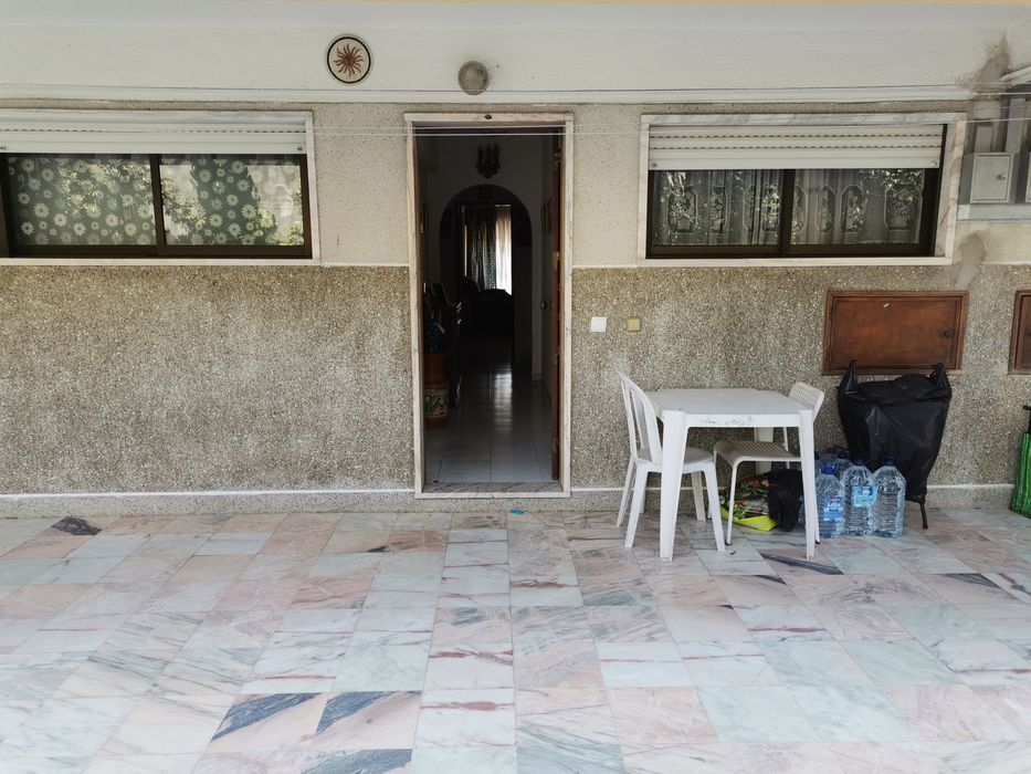 Apartamento t2 rc.  Agualva Cacém..