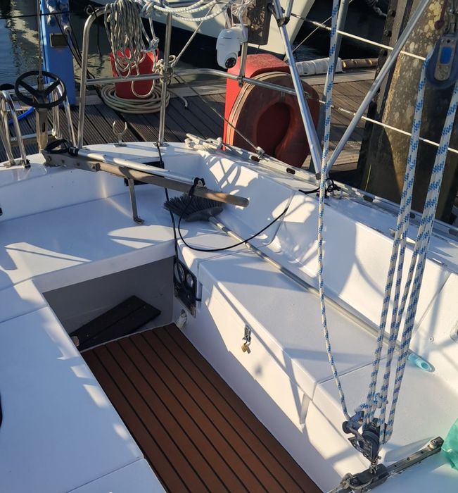 Veleiro Jeanneau Aquila 28 pés