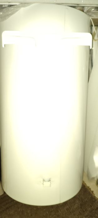 Водонагрівач Арістон.