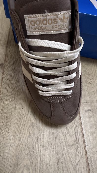 Стильні кеди adidas Spezial