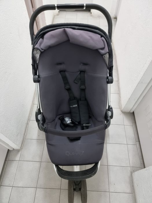 Carrinho de bebé Quinny (com oferta)