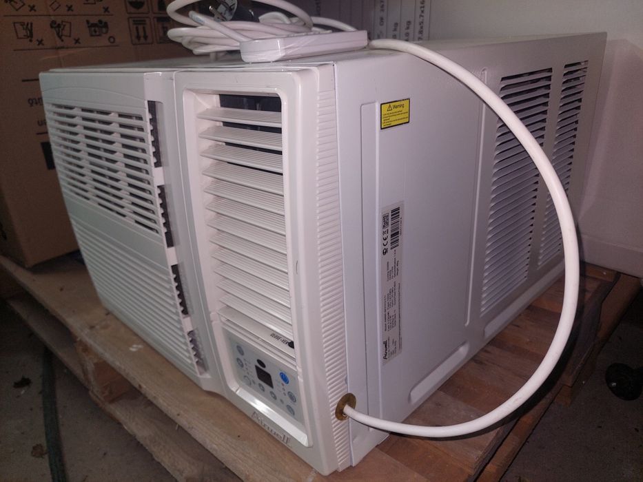 Klimatyzator okienny Airwell WCF 012