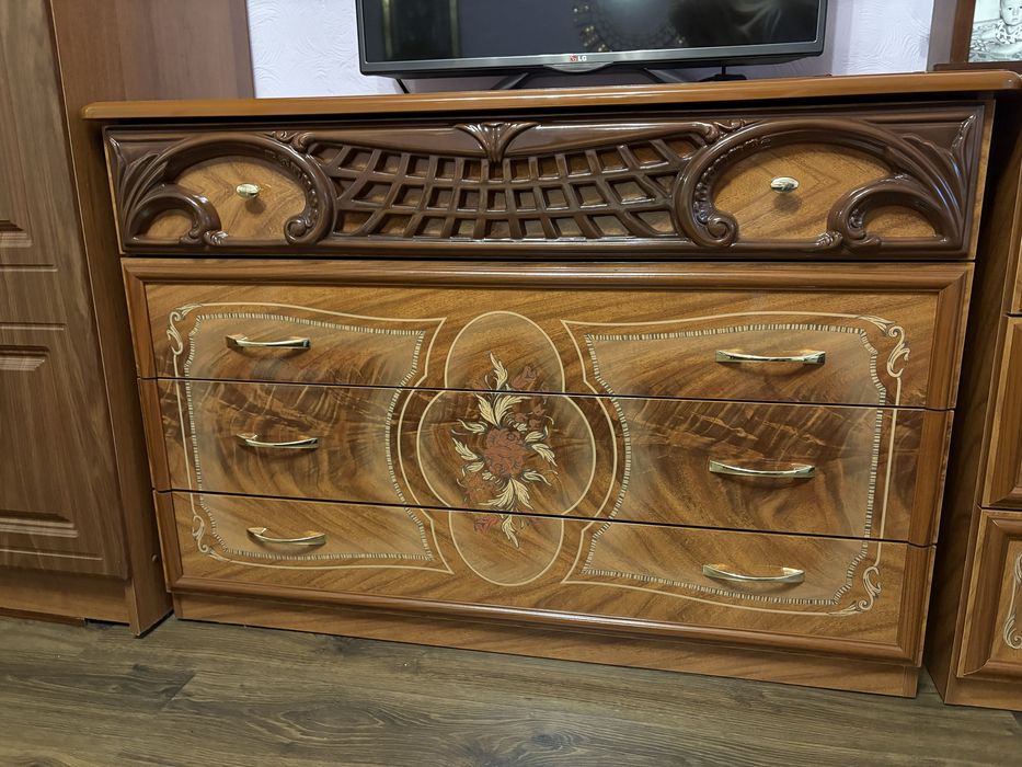 Продам меблі для спальні б/в