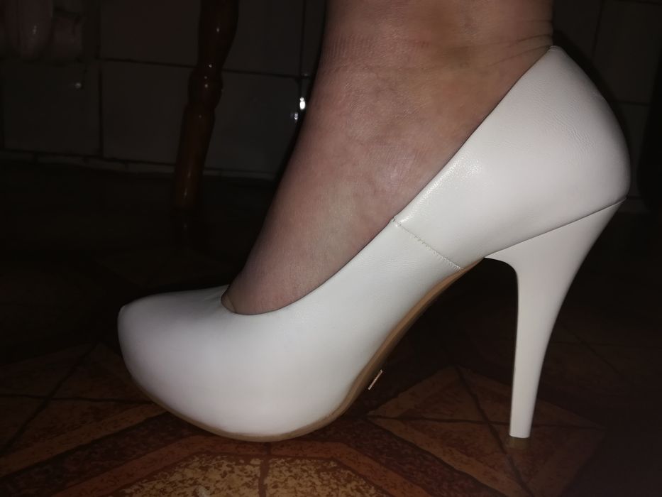 Свадебные туфли лабутены