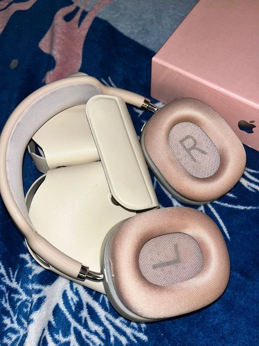 Fones estilo AirPods Max (não originais)