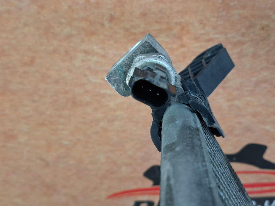 Nissan Micra K13 10-17 Радиатор конденсатор кондиционера U3506001