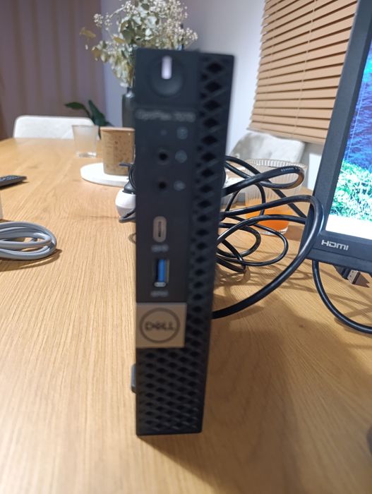 MINI Komputer OptiPlex  7070  + Monitor Dotykowy  Asus VT168