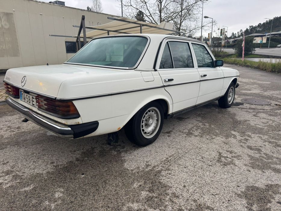 Mercedes 300D (3000)