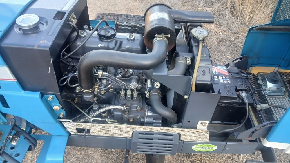 Mini trator mitsubishi