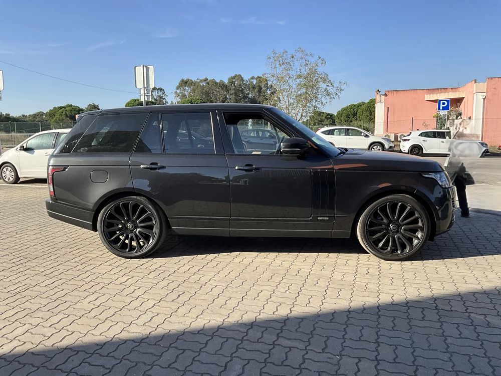 Land Rover Range Rover 3.0 SDV6 HEV Autobiography