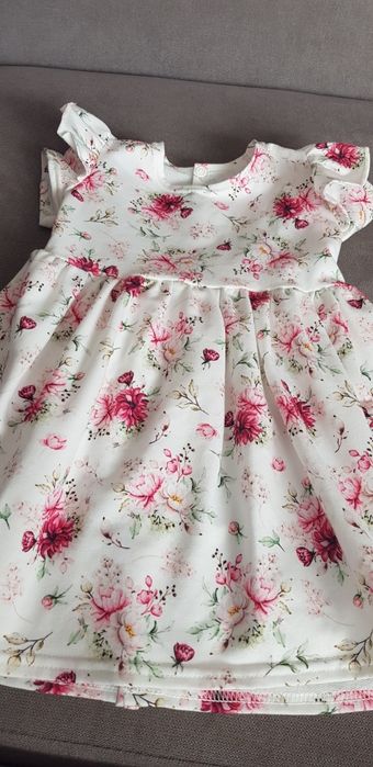 Sukieneczka w kwiaty rozm.86