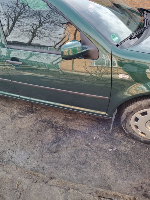 Гольф 4 2003 рік