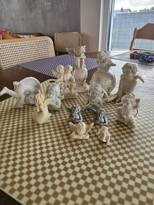 Figurki aniołków