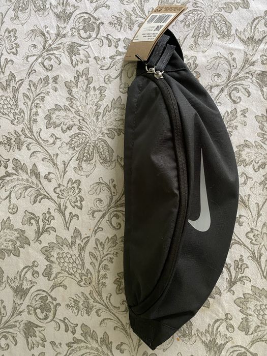 продам сумку на пояс nike