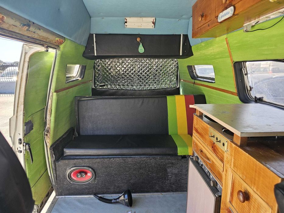 Volkswagen Transporter T3 Autovivenda 2.0 Gasolina  1983  5 Lugares