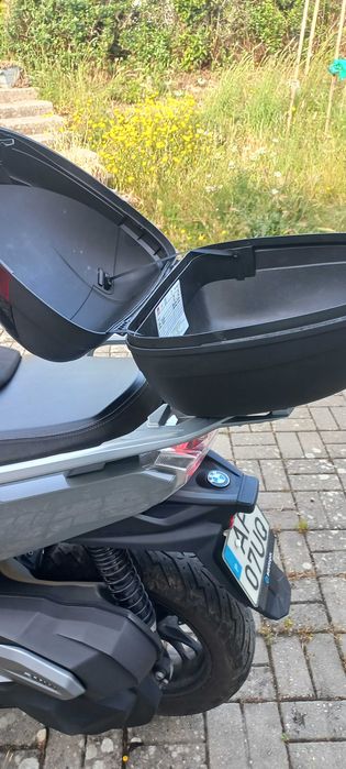 Vendo Mota BMW C400GT 2021 em otimo estado .
