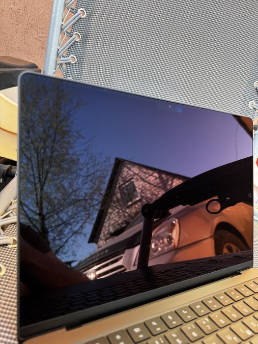 Macbook pro 14 m4 16/512