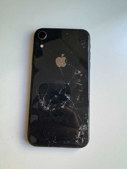 iPhone XR 128GB – Funcional – Ecrã e Traseira Partidos