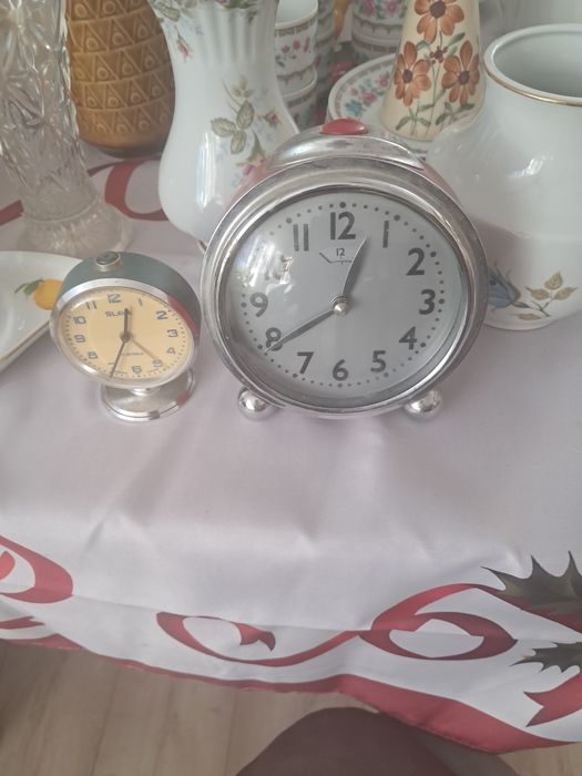 Sprawne budziki vintage