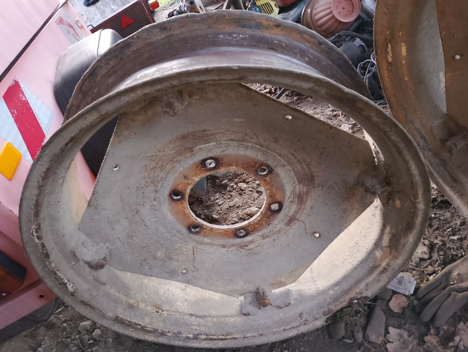 Tylne felgi władymirec,c330 silnik