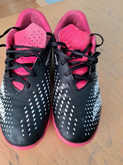 Turfy adidas predator