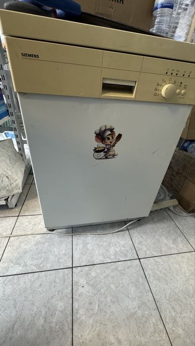 Vendo Maquina de Lavar Loiça usada Simens