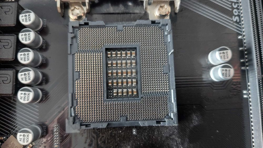 Zestaw 2: Intel i7-7700, Gigabyte Z270, 16GB DDR4, moduł TPM 2.0