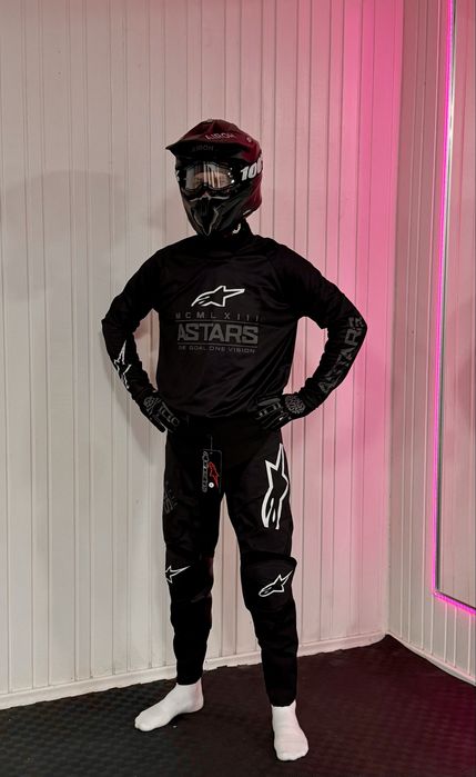 Мотокостюми Leatt, Alpinestars, Fox