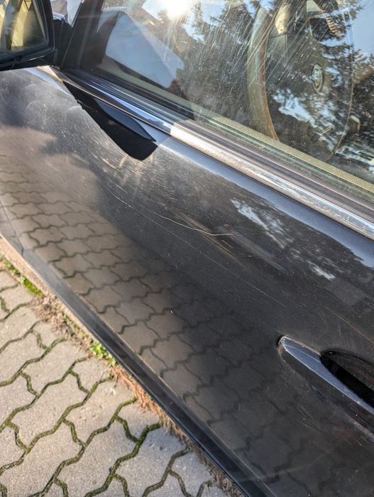 Czarny Cadillac Sts 3.6 benzyna gaz lpg europa