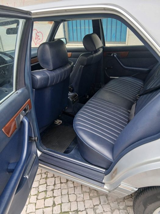 Mercedes SE 300 W126