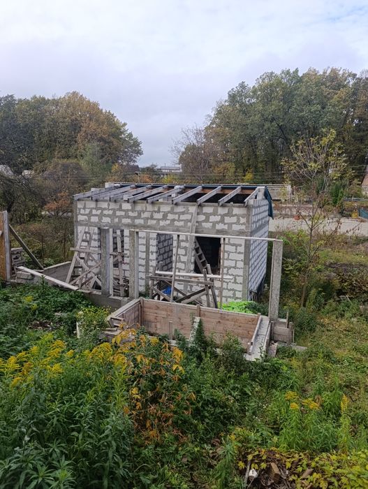 Продам двоповерховий будинок на Сухоярській!