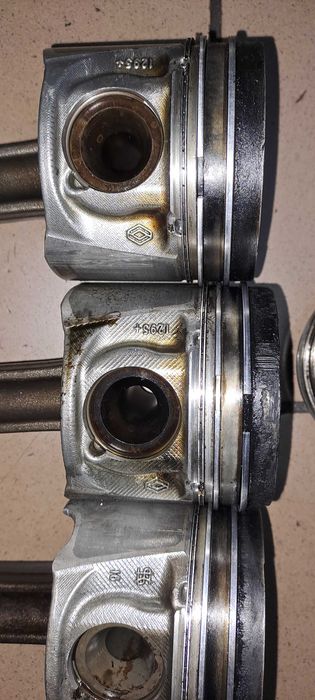 Шатун з поршнем 085209 Opel movano renault master 2.3 dci g9t