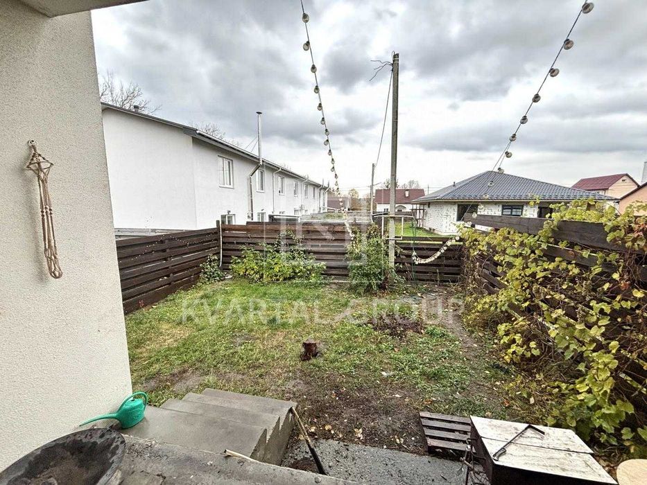 Кутовий таунхаус з власним укриттям, поряд озеро БЕЗ КОМІСІЇ