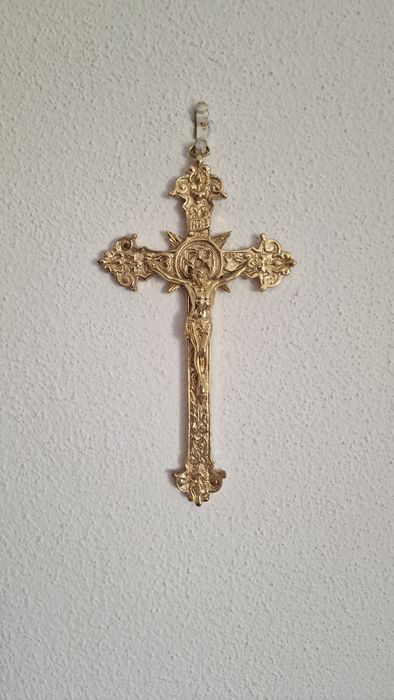 Crucifixo decorativo