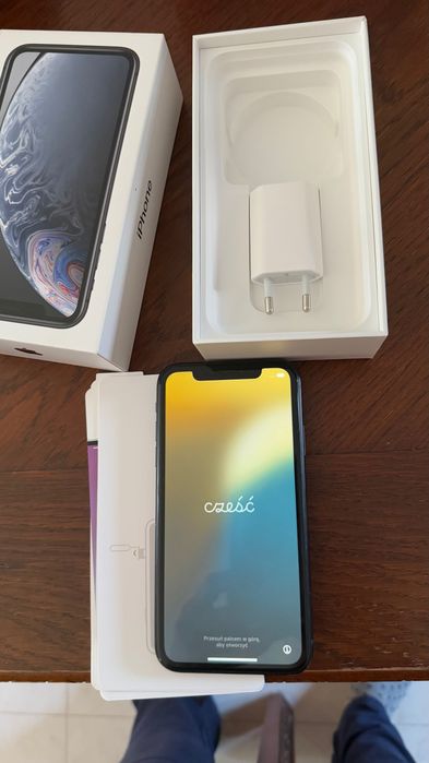 Telefon iPhone XR 64 Gb