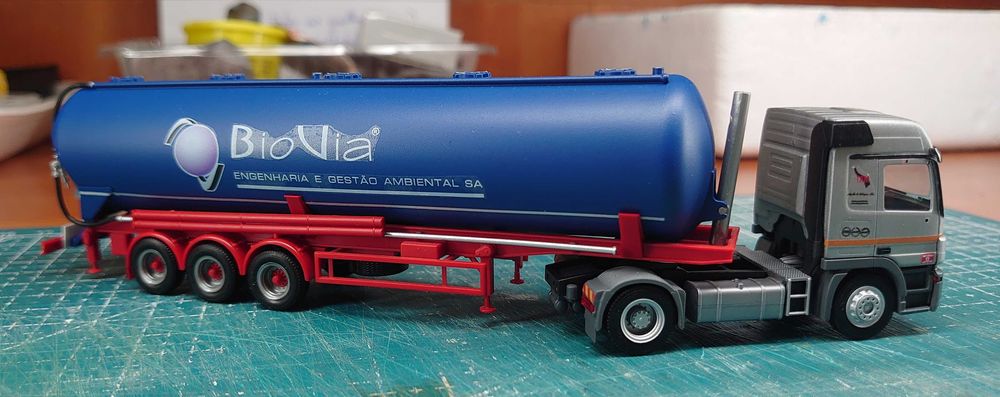 Camião Mercedes Actros 1/87 Repolho & Rodrigues