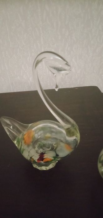 Хрусталь пара лебедів
