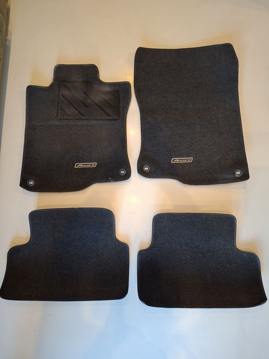 Dywaniki welurowe OEM Honda Accord VIII