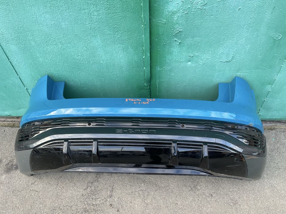 Двері праві ауді є трон e tron 4ke