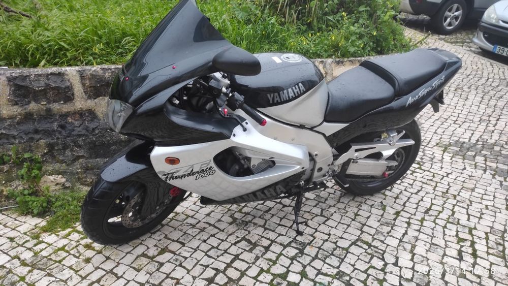 Yamaha Thunderace  4800km