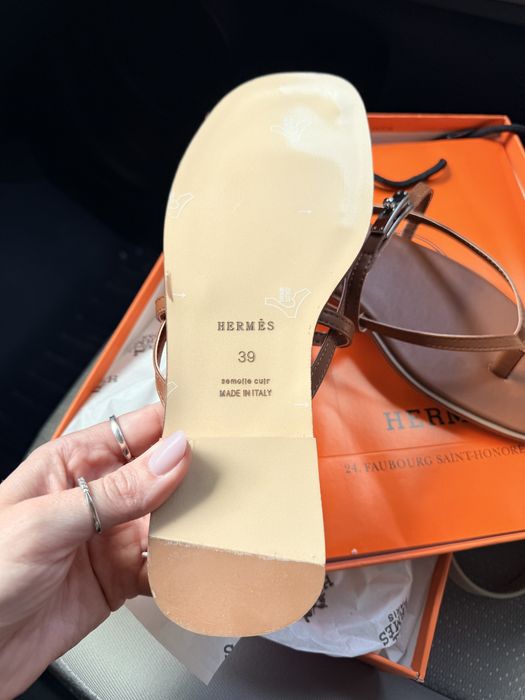 Шльопанці hermes