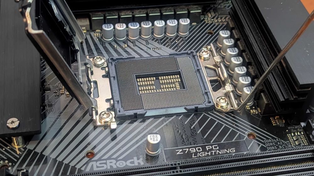 Материнська плата Asrock Z790 PG Lightning DDR5 s1700