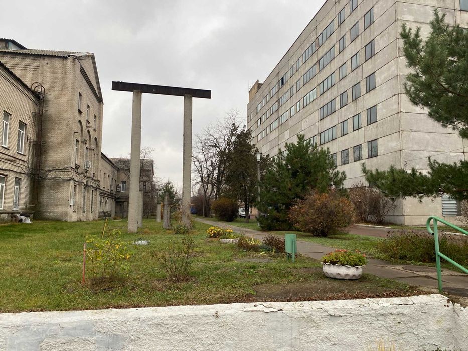 Оренда склад виробництво майстерня 1 поверх 40 м2  м. Лісова без%