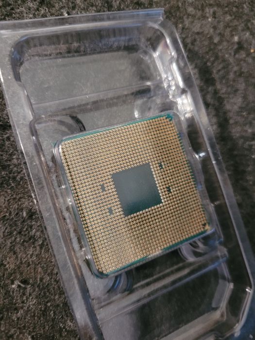 procesor AMD Ryzen 5 1600 + chłodzenie oryginalne