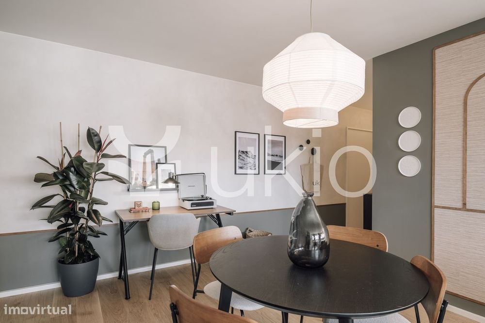 Apartamento T1 com ginásio em Av. de Roma - Campo Pequeno