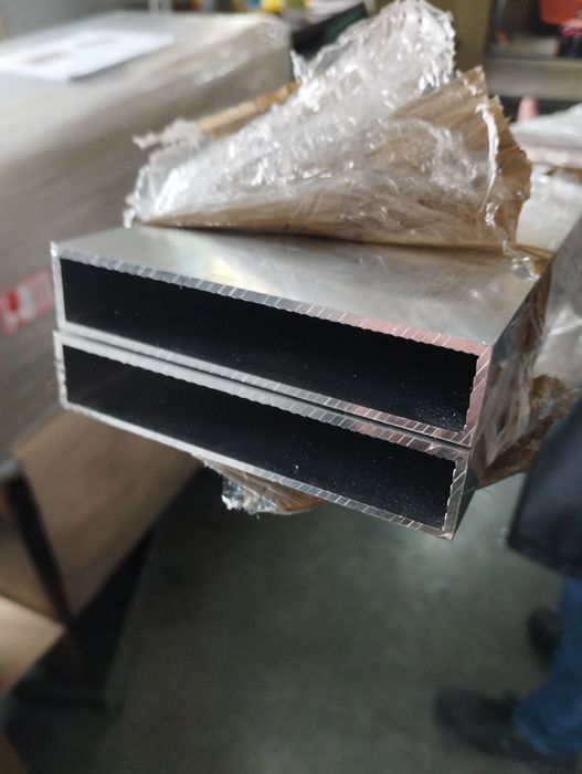 Профіль алюмінієвий