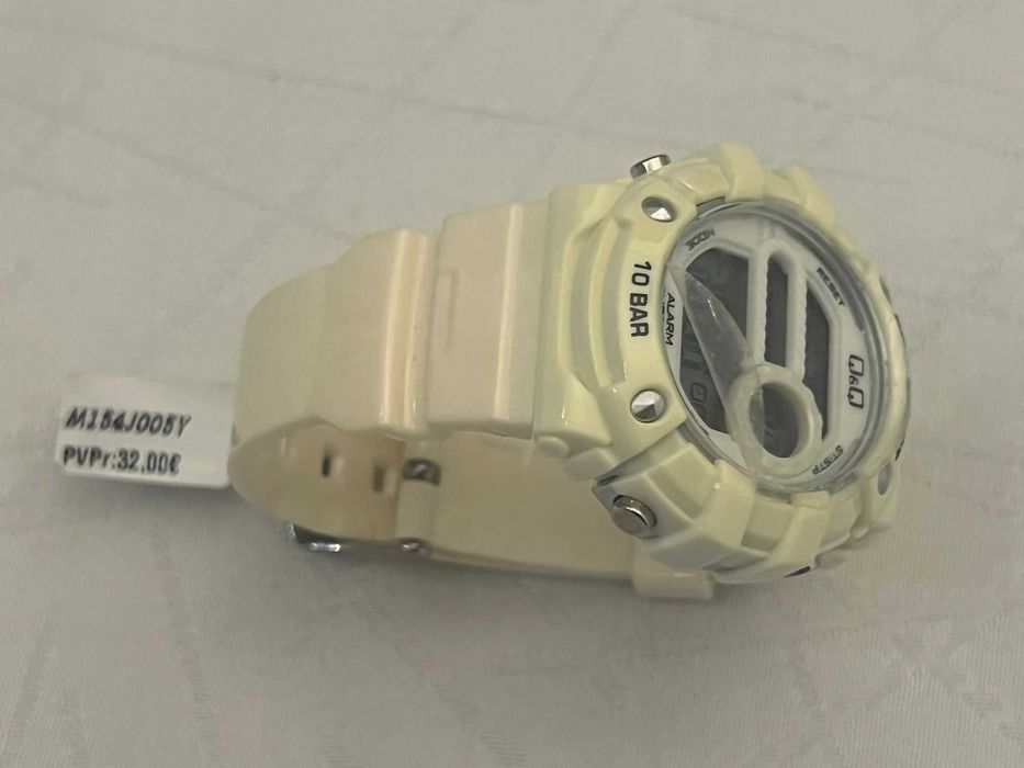 Relógio Q&Q M154-005 – Feminino, Estilo Pro-Sport