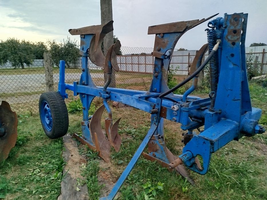 Плуг двох корпусний Lemken Opal 90